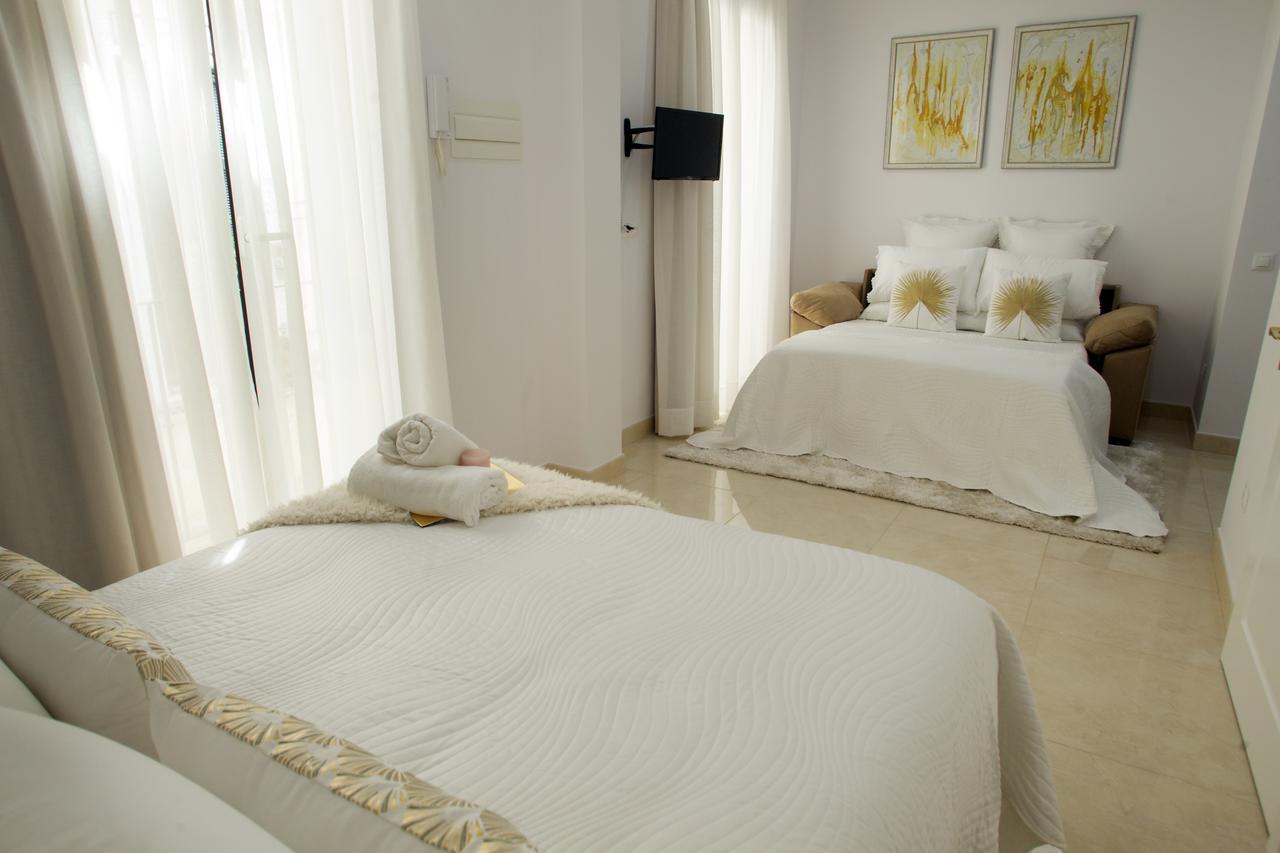 Panther Home Luxury Dreams Sevilla Exteriör bild