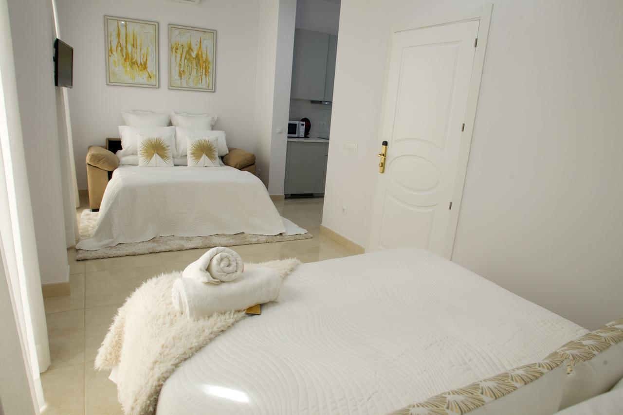 Panther Home Luxury Dreams Sevilla Exteriör bild