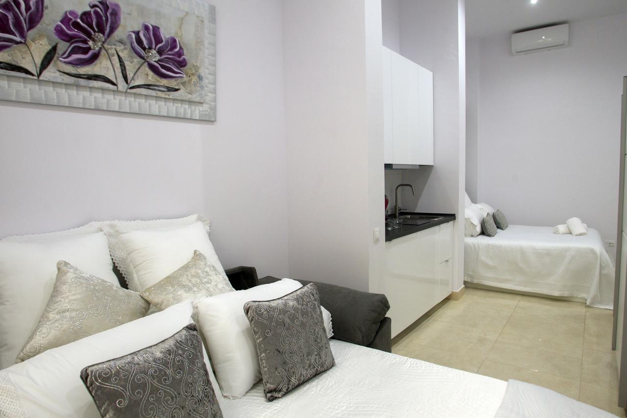 Panther Home Luxury Dreams Sevilla Exteriör bild
